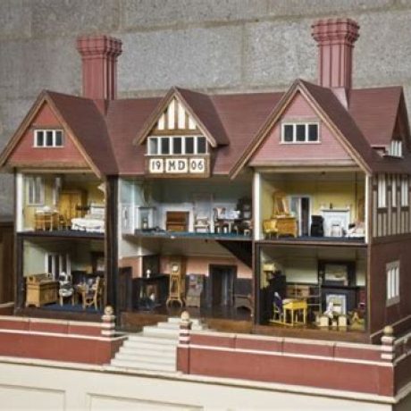 Are Dollhouses the Perfect Year-Round Entertainment for Kids?
